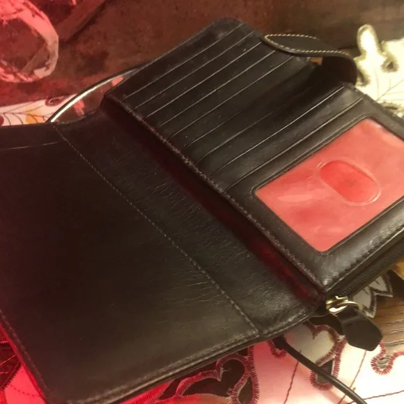 DB Signature Corner Zip Double Clutch / Wallet - Picture 3 of 11